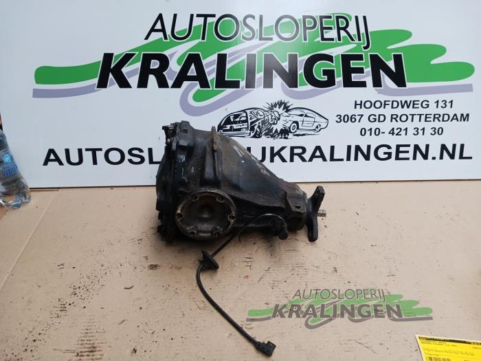 Gebrauchte Differential hinten Mercedes C (W202) 1.8 C-180 16V Preis € 149,99 Margenregelung angeboten von Autosloperij Kralingen B.V.
