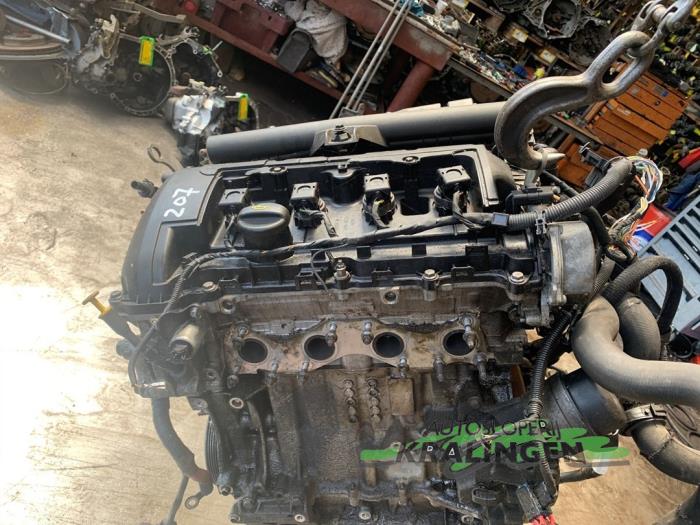 Używane Glowica cylindra Peugeot 207/207+ (WA/WC/WM) 1.4 16V VTi Cena € 549,99 Procedura marży oferowane przez Autosloperij Kralingen B.V.