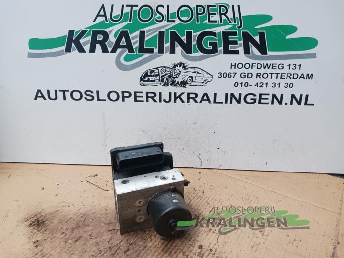 Gebrauchte ABS Pumpe Audi A2 (8Z0) 1.4 16V Preis € 24,98 Margenregelung angeboten von Autosloperij Kralingen B.V.