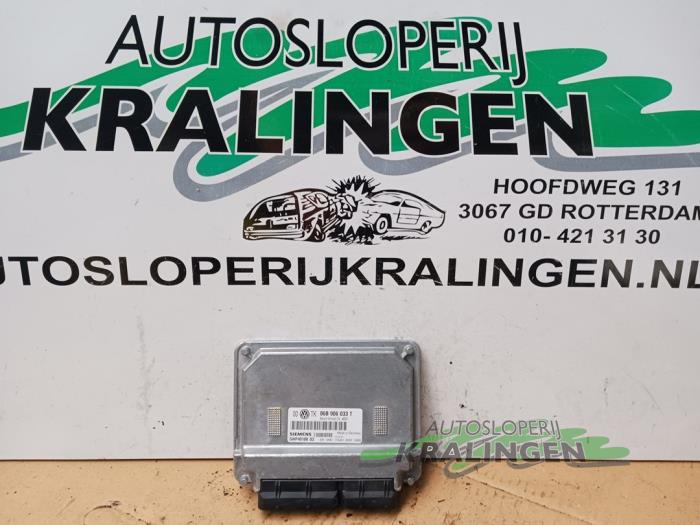 Used Engine management computer Volkswagen Passat Variant (3B6) 2.0 Price € 74,99 Margin scheme offered by Autosloperij Kralingen B.V.