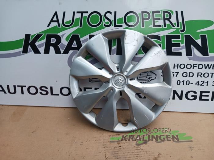 Używane Kolpak Citroen C1 1.0 12V Cena € 12,50 Procedura marży oferowane przez Autosloperij Kralingen B.V.
