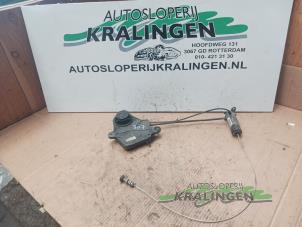 Gebrauchte Aufhängemechanik Reserverad Peugeot 307 SW (3H) 2.0 16V Preis € 74,99 Margenregelung angeboten von Autosloperij Kralingen B.V.