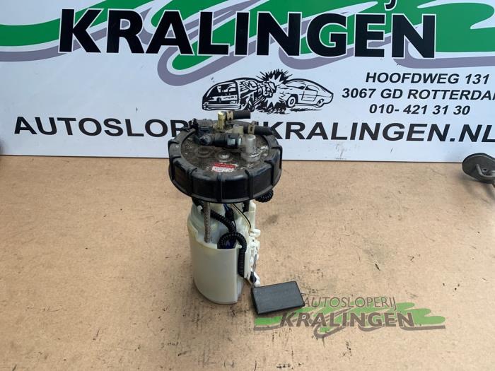 Usagé Pompe essence Honda Civic (FK/FN) 1.4 i-Dsi Prix € 49,99 Règlement à la marge proposé par Autosloperij Kralingen B.V.