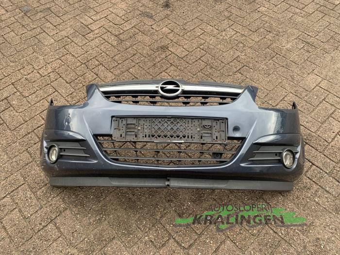 Usados Parachoques Opel Corsa D 1.4 16V Twinport Precio € 149,98 Norma de margen ofrecido por Autosloperij Kralingen B.V.