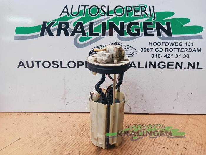 Usagé Pompe essence Alfa Romeo 146 (930B) 1.6 Twin Spark 16V Prix sur demande proposé par Autosloperij Kralingen B.V.