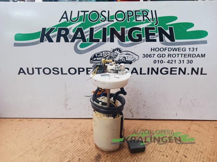 Usagé Pompe essence Honda Jazz (GD/GE2/GE3) 1.3 i-Dsi Prix € 29,98 Règlement à la marge proposé par Autosloperij Kralingen B.V.