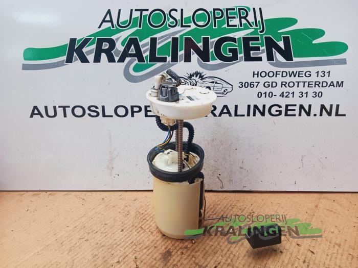 Gebrauchte Benzinpumpe Honda CR-V (RD5/6/7/8) 2.0i 16V VTEC Preis € 100,00 Margenregelung angeboten von Autosloperij Kralingen B.V.