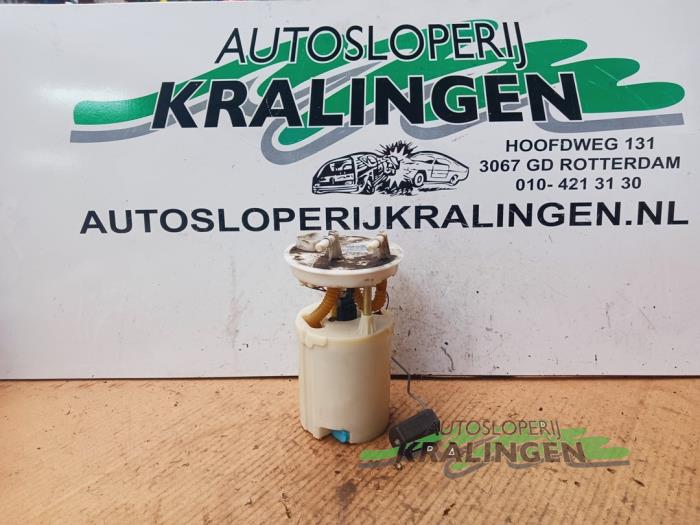 Begagnade Bensinpump Kia Rio (DC22/24) 1.5 RS,LS 16V Pris € 19,99 Marginaltabell erbjuds av Autosloperij Kralingen B.V.