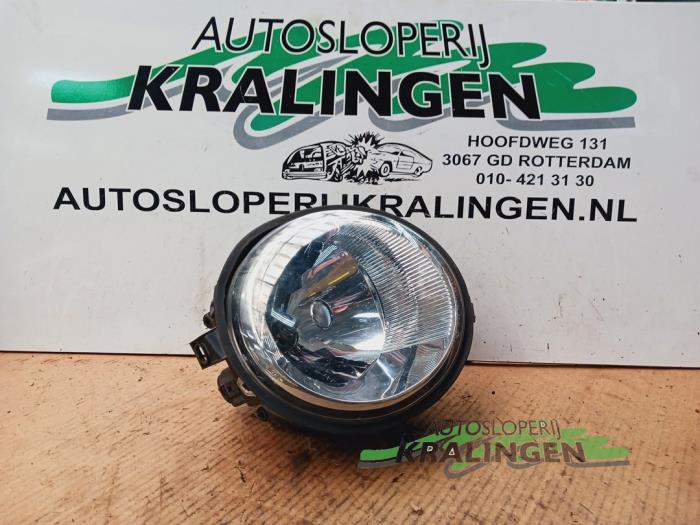 Używane Reflektor lewy Volkswagen Lupo (6X1) 1.0 MPi 50 Cena € 19,99 Procedura marży oferowane przez Autosloperij Kralingen B.V.