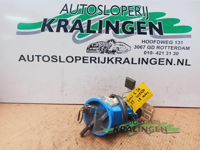 Begagnade Bensinpump BMW 3 serie (E36/4) 318i Pris € 19,97 Marginaltabell erbjuds av Autosloperij Kralingen B.V.