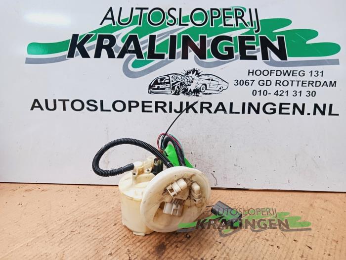 Gebrauchte Benzinpumpe Ford Focus 1 1.4 16V Preis € 35,00 Margenregelung angeboten von Autosloperij Kralingen B.V.