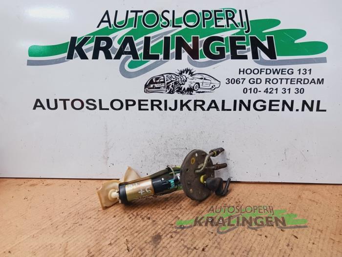 Gebrauchte Benzinpumpe Honda Civic (EJ/EK) 1.4i 16V Preis auf Anfrage angeboten von Autosloperij Kralingen B.V.