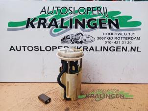 Usagé Pompe essence Renault Laguna II Grandtour (KG) 1.8 16V Prix € 24,99 Règlement à la marge proposé par Autosloperij Kralingen B.V.