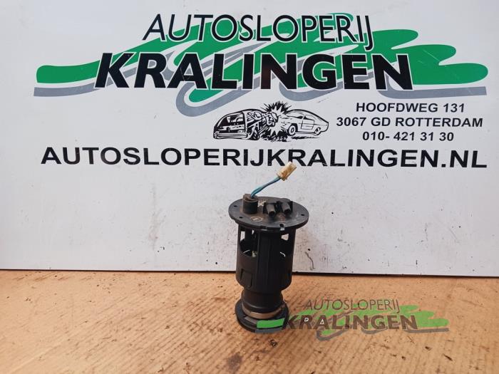 Gebrauchte Benzinpumpe Citroen AX 11 First,TGE Kat. Preis € 24,99 Margenregelung angeboten von Autosloperij Kralingen B.V.