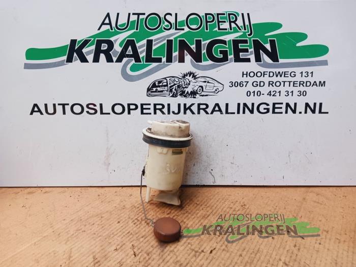 Gebrauchte Benzinpumpe Peugeot 306 (7D) 1.8 16V Preis € 24,99 Margenregelung angeboten von Autosloperij Kralingen B.V.