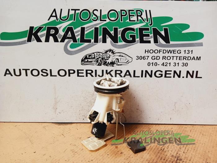 Gebrauchte Benzinpumpe BMW 3 serie (E36/2) 320i 24V Preis auf Anfrage angeboten von Autosloperij Kralingen B.V.