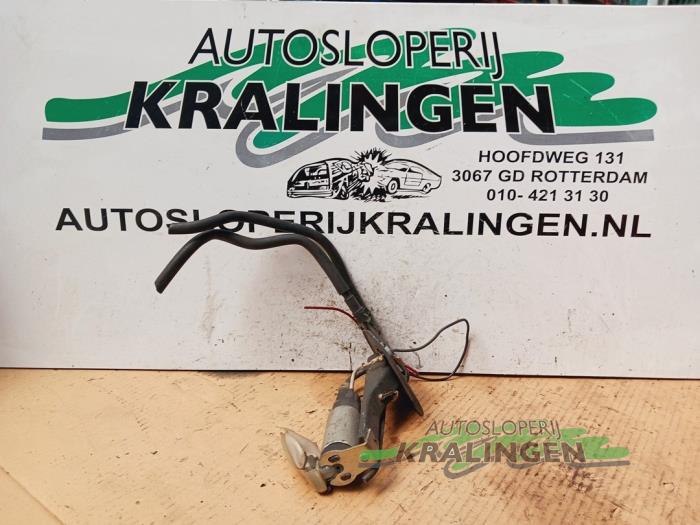 Gebrauchte Benzinpumpe Daihatsu Applause I 1.6 16V Preis € 24,99 Margenregelung angeboten von Autosloperij Kralingen B.V.