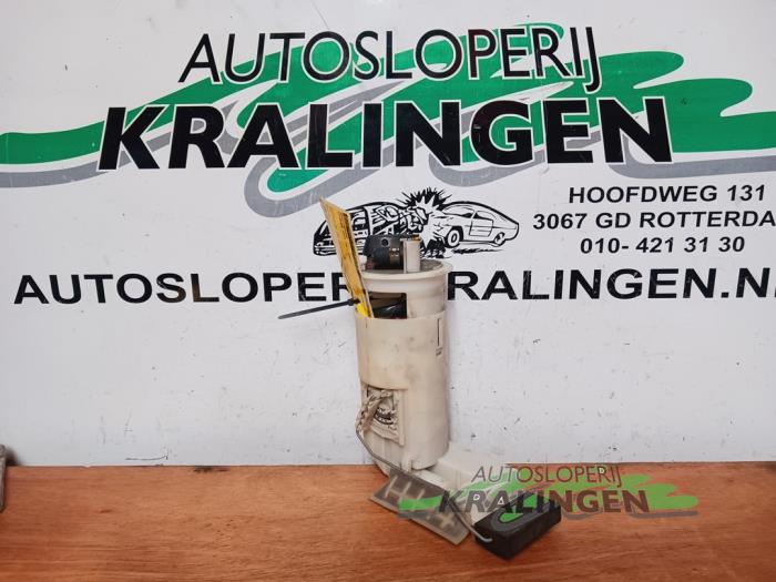 Gebrauchte Benzinpumpe Citroen Saxo 1.4i SX,VSX Preis € 14,99 Margenregelung angeboten von Autosloperij Kralingen B.V.