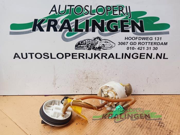 Gebrauchte Benzinpumpe Audi A4 Avant (B5) 1.8 20V Preis € 49,99 Margenregelung angeboten von Autosloperij Kralingen B.V.