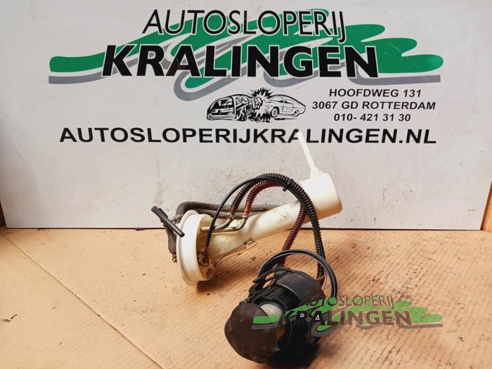 Gebrauchte Benzinpumpe BMW 5 serie (E34) 525i Preis € 100,00 Margenregelung angeboten von Autosloperij Kralingen B.V.