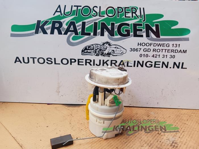 Begagnade Bensinpump Peugeot 307 SW (3H) 1.6 16V Pris € 9,99 Marginaltabell erbjuds av Autosloperij Kralingen B.V.