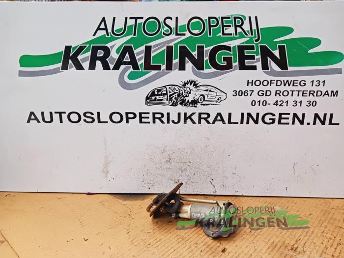 Begagnade Bensinpump Daewoo Espero 2.0 CD Pris € 34,99 Marginaltabell erbjuds av Autosloperij Kralingen B.V.
