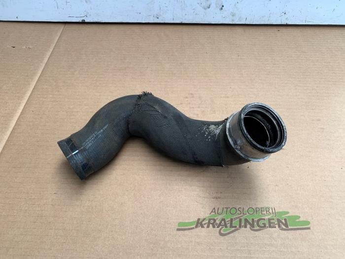 Gebrauchte Intercooler Schlauch Mercedes A (W169) 2.0 A-160 CDI 16V 3-Drs. Preis € 9,99 Margenregelung angeboten von Autosloperij Kralingen B.V.
