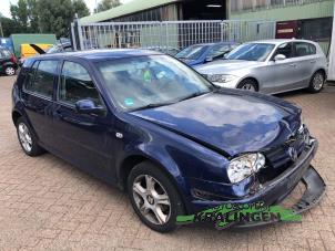 Begagnade Skärmspegel, höger Volkswagen Golf IV (1J1) 1.4 16V Pris på förfrågan erbjuds av Autosloperij Kralingen B.V.