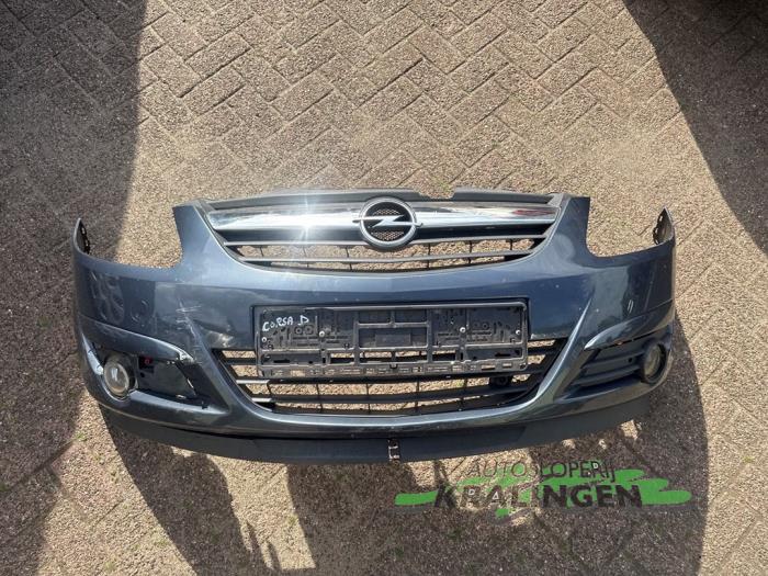 Usados Parachoques Opel Corsa D 1.2 16V Precio € 149,98 Norma de margen ofrecido por Autosloperij Kralingen B.V.