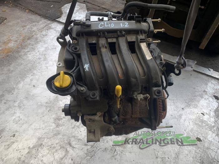Used Engine Renault Clio II (BB/CB) 1.2 16V Price € 299,99 Margin scheme offered by Autosloperij Kralingen B.V.