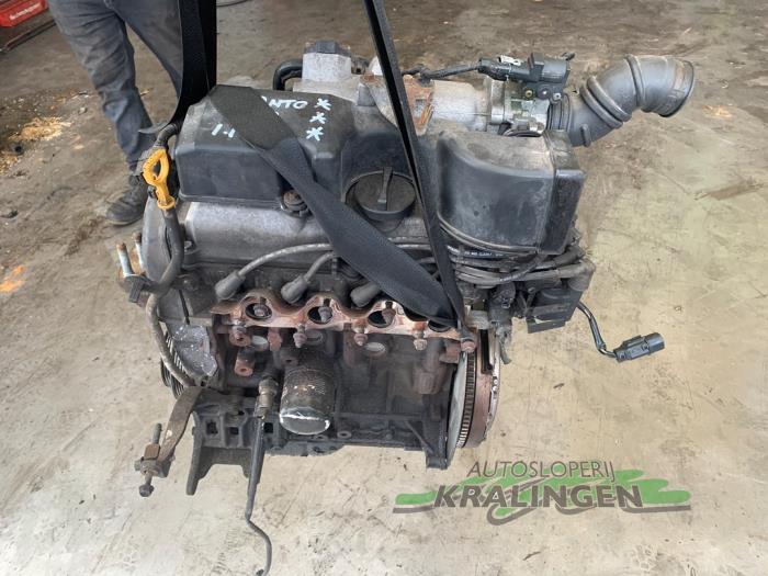 Motor van een Kia Picanto (BA) 1.1 12V 2008