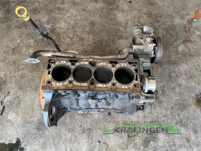 Used Engine crankcase Opel Astra H (L48) 1.6 16V Twinport Price € 299,99 Margin scheme offered by Autosloperij Kralingen B.V.