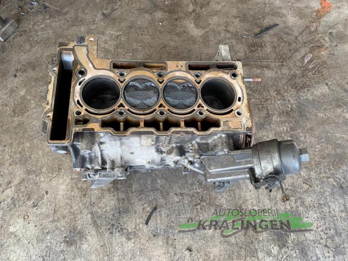 Used Engine crankcase Peugeot 207/207+ (WA/WC/WM) 1.4 16V VTi Price on request offered by Autosloperij Kralingen B.V.