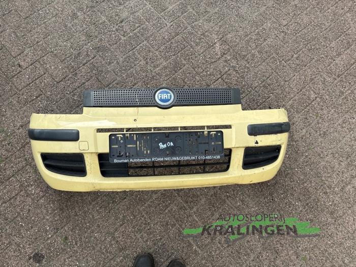 Pare choc avant d'un Fiat Panda (169) 1.1 Fire 2007