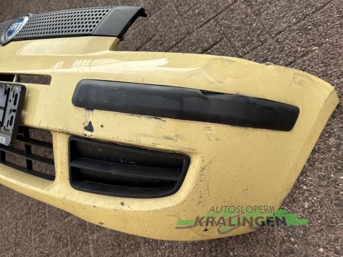Pare choc avant d'un Fiat Panda (169) 1.1 Fire 2007