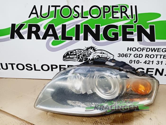 Używane Reflektor lewy Audi A4 Avant (B7) 3.0 TDI V6 24V Quattro Cena € 249,99 Procedura marży oferowane przez Autosloperij Kralingen B.V.