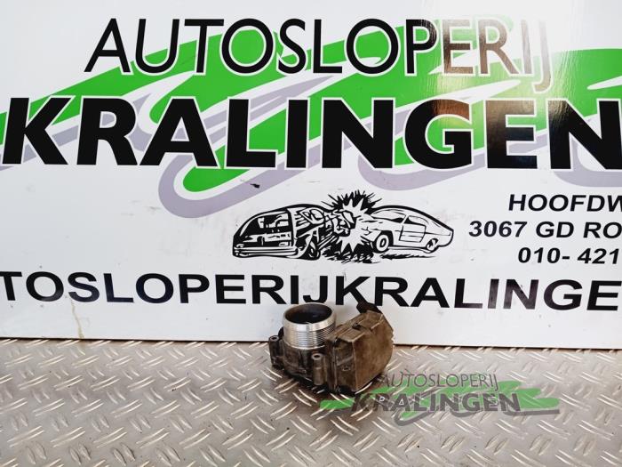 Usagé Boîtier accélérateur Audi A4 Avant (B7) 3.0 TDI V6 24V Quattro Prix € 149,99 Règlement à la marge proposé par Autosloperij Kralingen B.V.