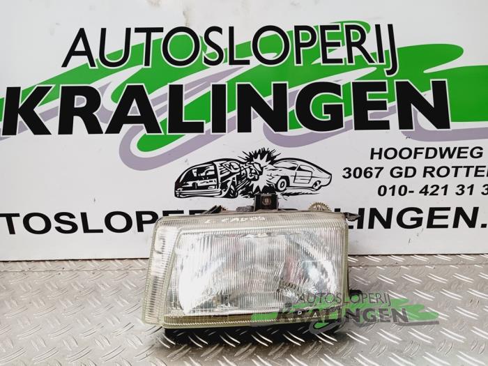 Gebrauchte Scheinwerfer links Volkswagen Caddy II (9K9A) 1.4 Preis € 24,98 Margenregelung angeboten von Autosloperij Kralingen B.V.