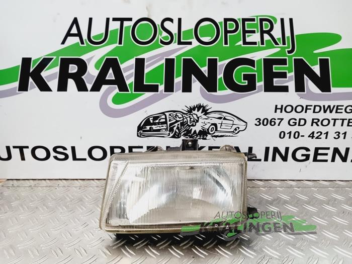 Gebrauchte Scheinwerfer links Volkswagen Caddy II (9K9A) 1.4 Preis € 24,98 Margenregelung angeboten von Autosloperij Kralingen B.V.