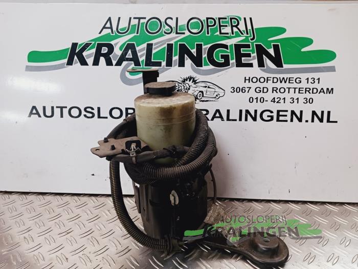 Usagé Pompe de direction Opel Vectra C Caravan 3.2 V6 24V Prix € 34,98 Règlement à la marge proposé par Autosloperij Kralingen B.V.