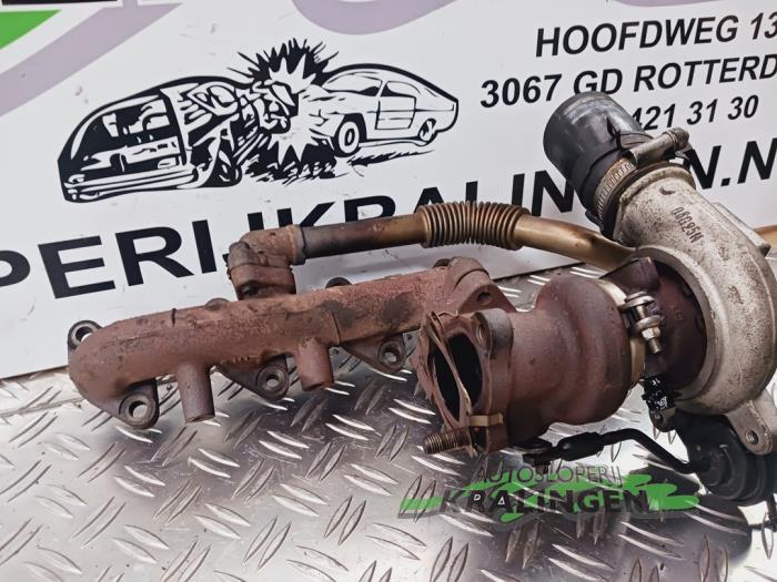 Turbo van een Hyundai i20 1.4 CRDi 16V 2009