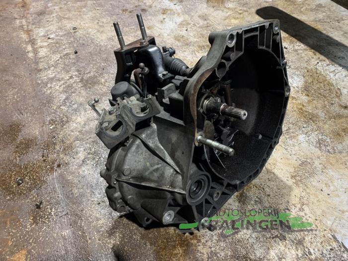 Getriebe van een Fiat Doblo Cargo (263) 1.3 MJ 16V DPF Euro 5 2011