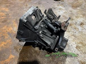 Getriebe van een Fiat Doblo Cargo (263) 1.3 MJ 16V DPF Euro 5 2011