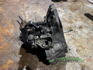 Getriebe van een Fiat Doblo Cargo (263) 1.3 MJ 16V DPF Euro 5 2011