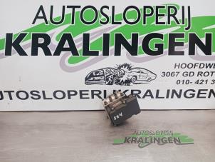ABS-pump från en Suzuki SX4 (EY/GY) 1.6 16V VVT Comfort,Exclusive Autom. 2008