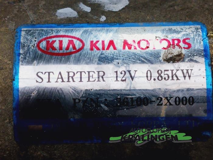 Anlasser van een Kia Rio (DC22/24) 1.5 16V 2004