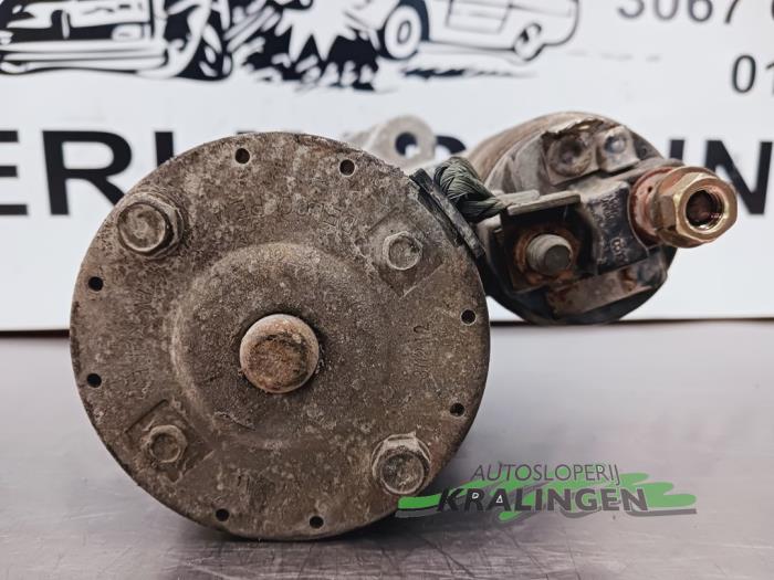 Anlasser van een Kia Rio (DC22/24) 1.5 16V 2004