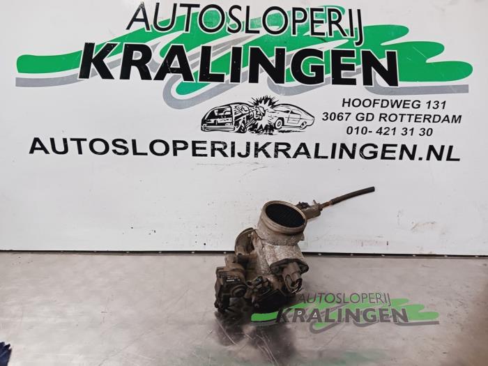 Gebrauchte Drosselklappengehäuse Nissan Micra (K11) 1.0 L,LX 16V Preis auf Anfrage angeboten von Autosloperij Kralingen B.V.