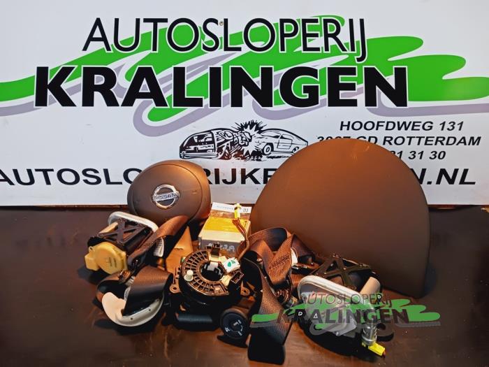 Begagnade Airbagset Nissan Micra (K13) 1.2 12V DIG-S Pris € 749,99 Marginaltabell erbjuds av Autosloperij Kralingen B.V.