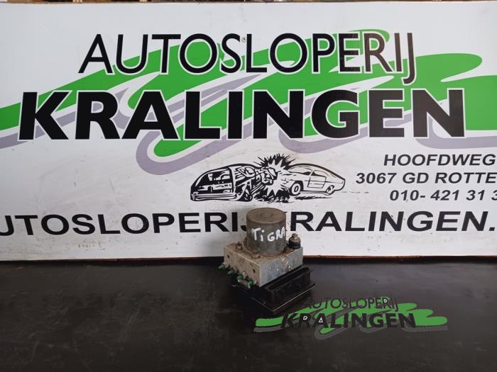 Begagnade ABS-pump Opel Tigra Twin Top 1.8 16V Pris € 124,98 Marginaltabell erbjuds av Autosloperij Kralingen B.V.